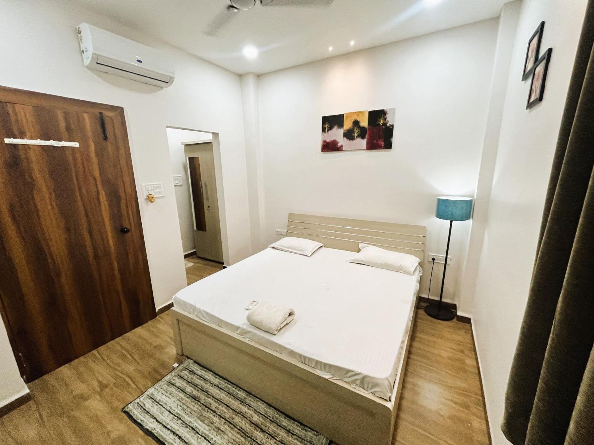 Shree Stay Inn Luxe' Holiday Home Ujjain Buitenkant foto